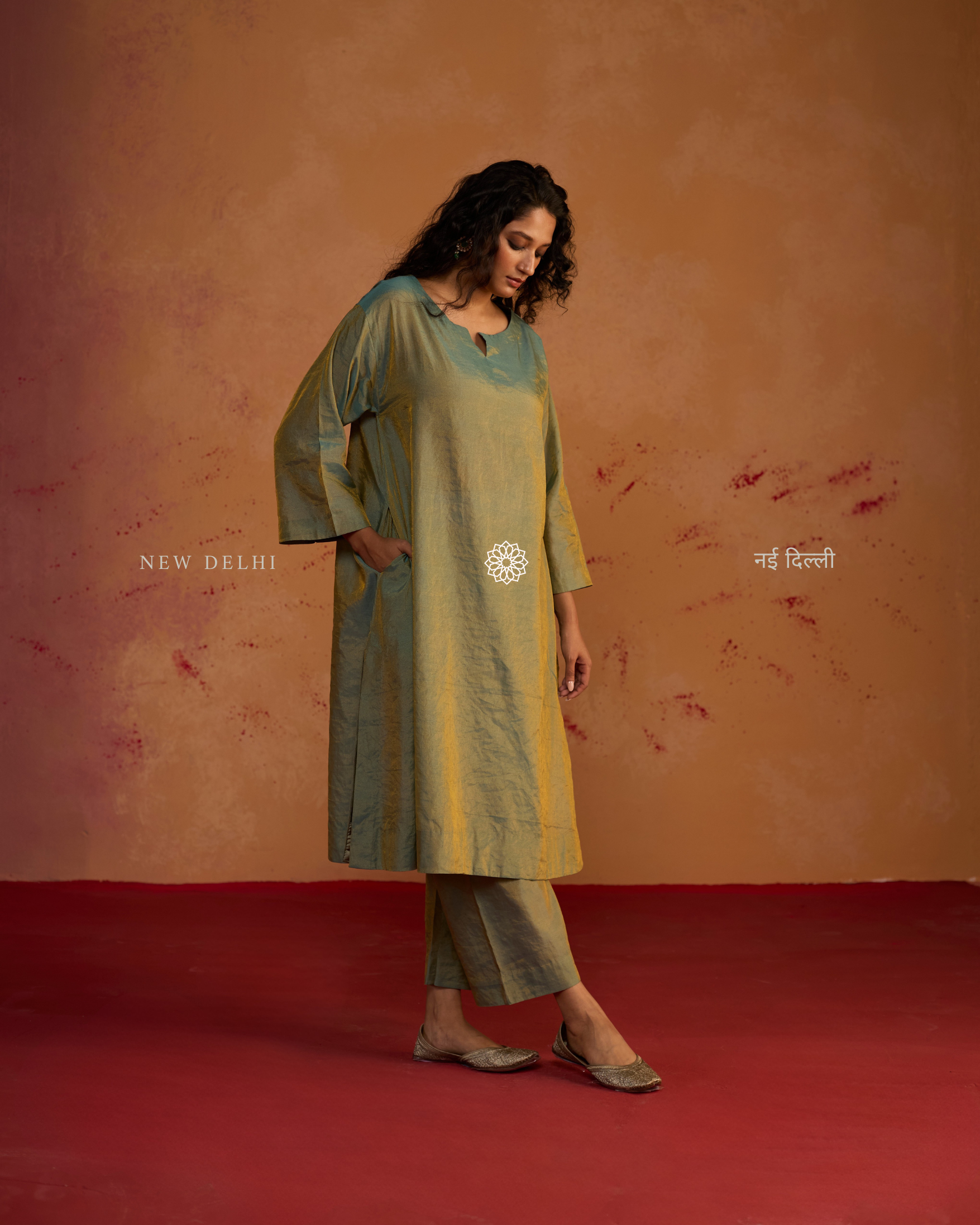 Gulnaar - Blue green
