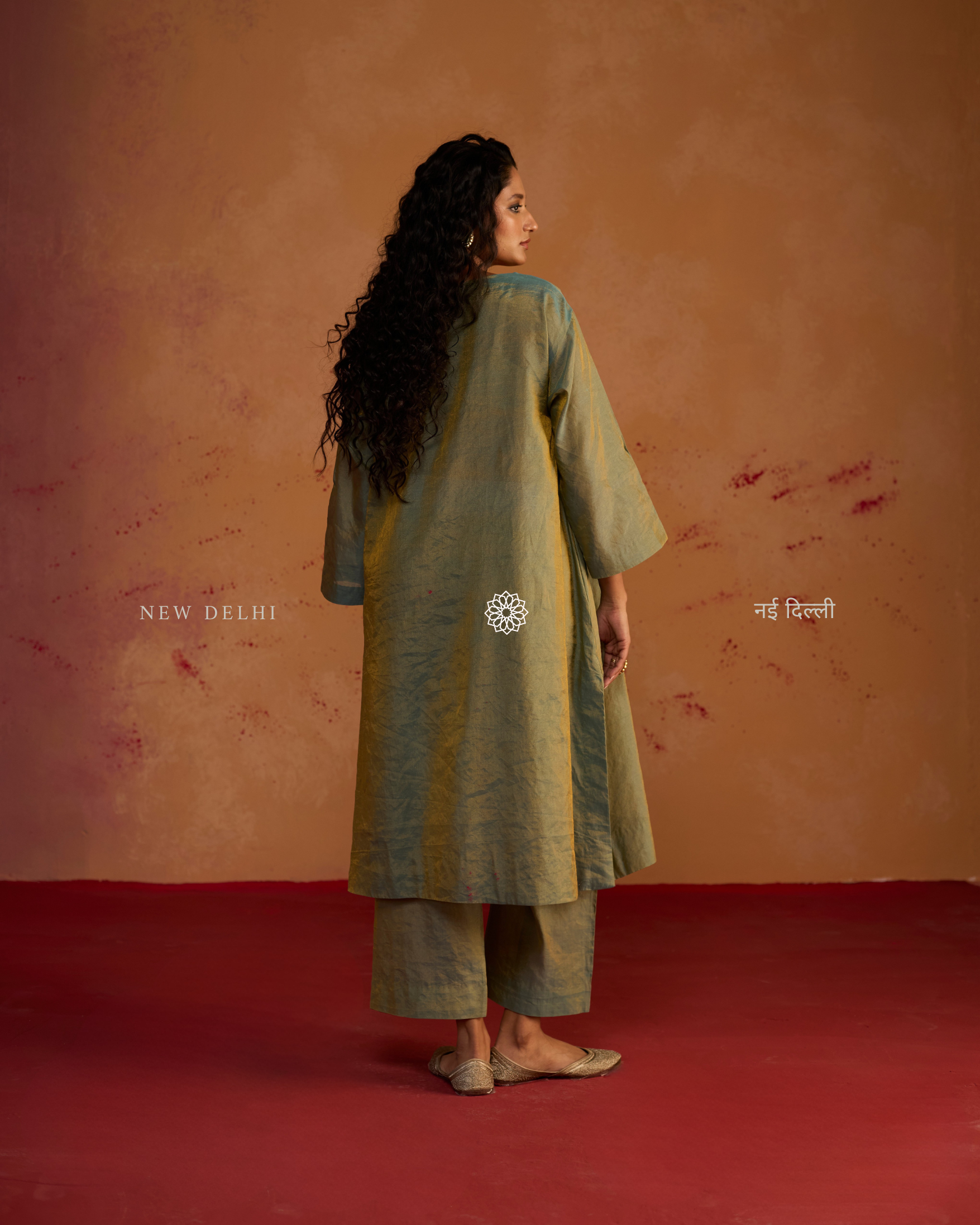 Gulnaar - Blue green