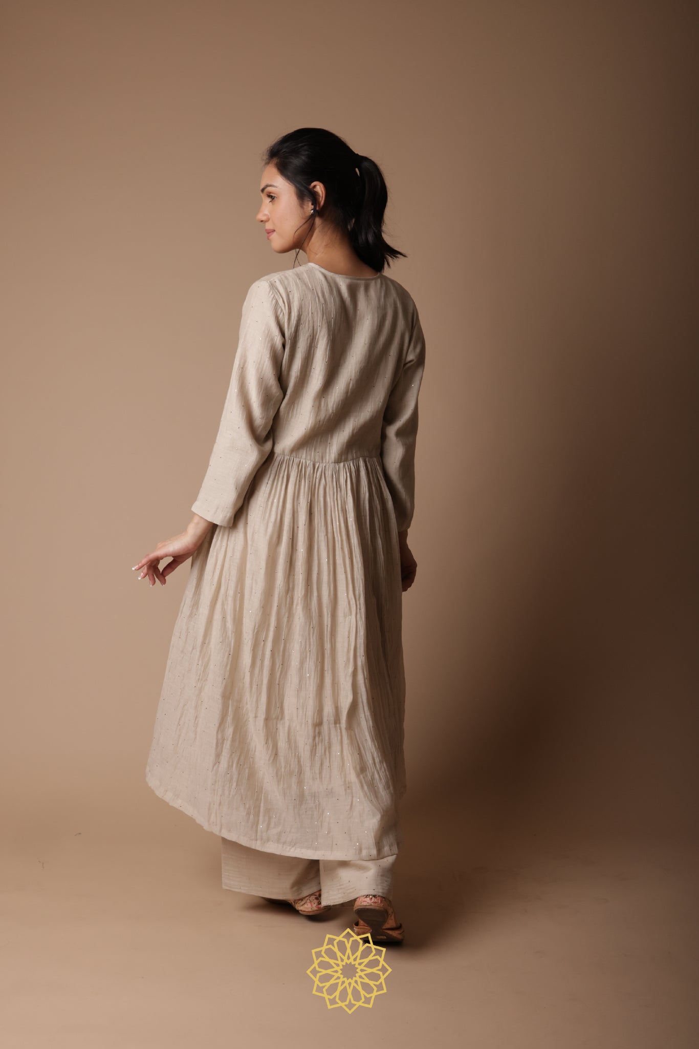 NITYA ALMOND