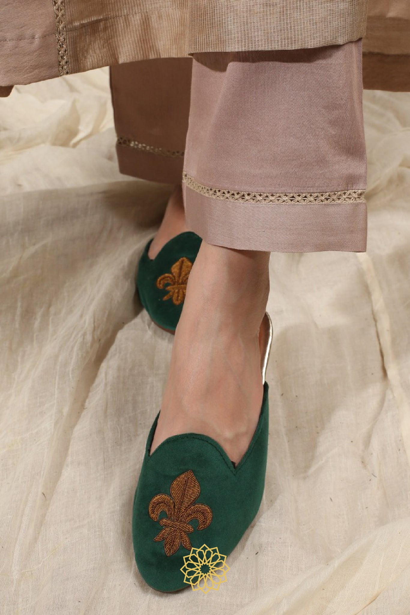 BEIGE EMBROIDERED KURTA SET
