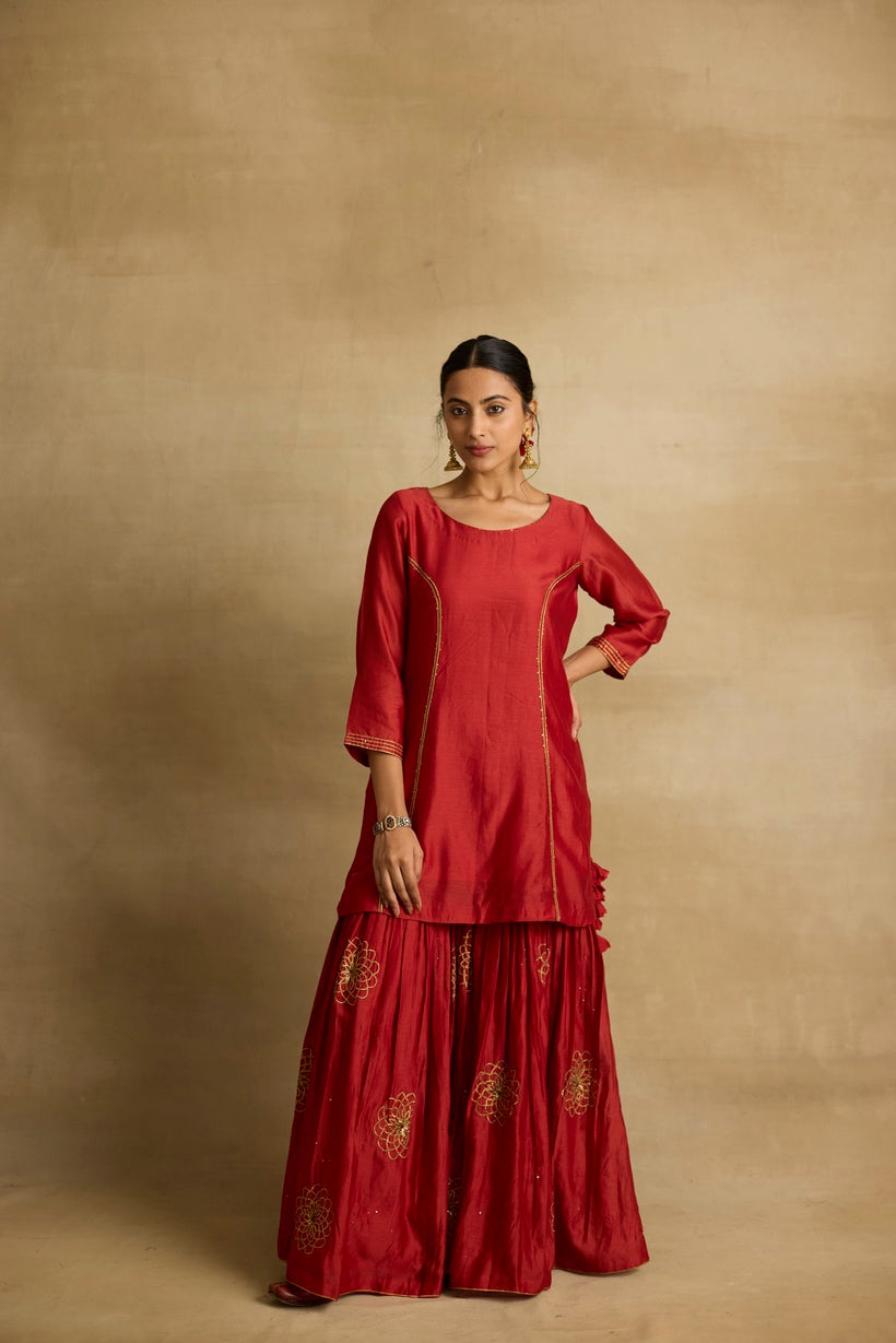 Samira - A scarlet red chanderi kurta set with handcrafted ari-zardozi embroidery.