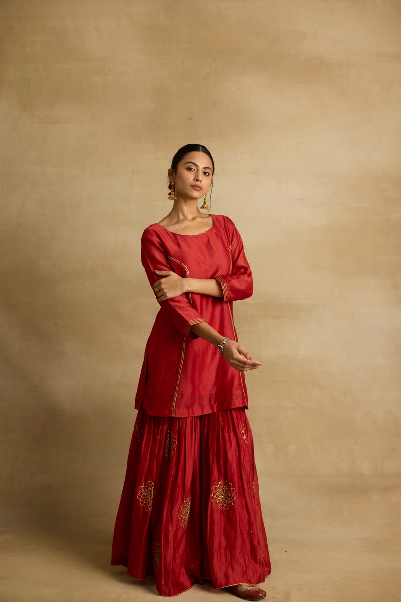 Samira - A scarlet red chanderi kurta set with handcrafted ari-zardozi embroidery.