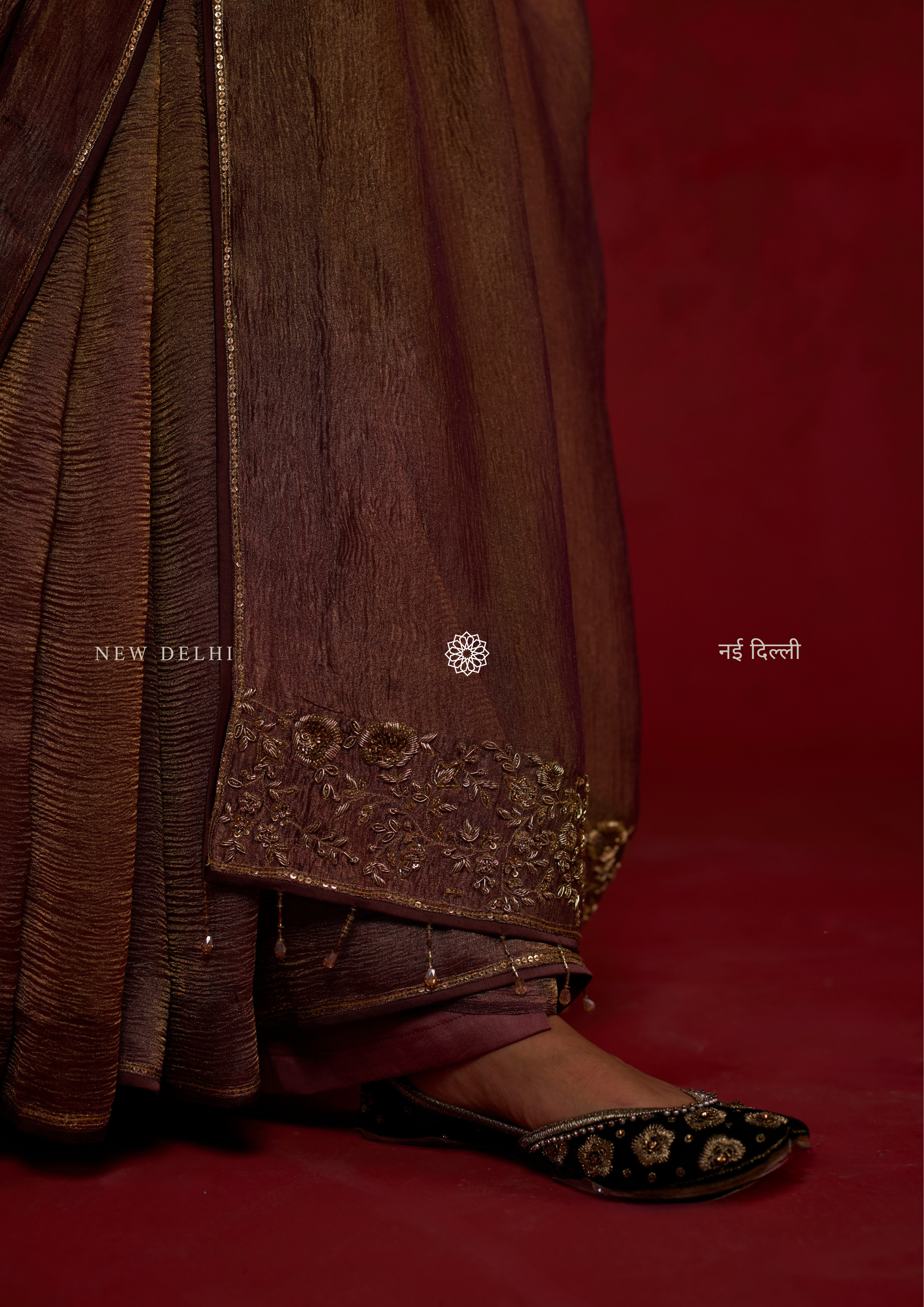 Aarvi | Bronze Crushed Tissue Saree with Silk Blouse