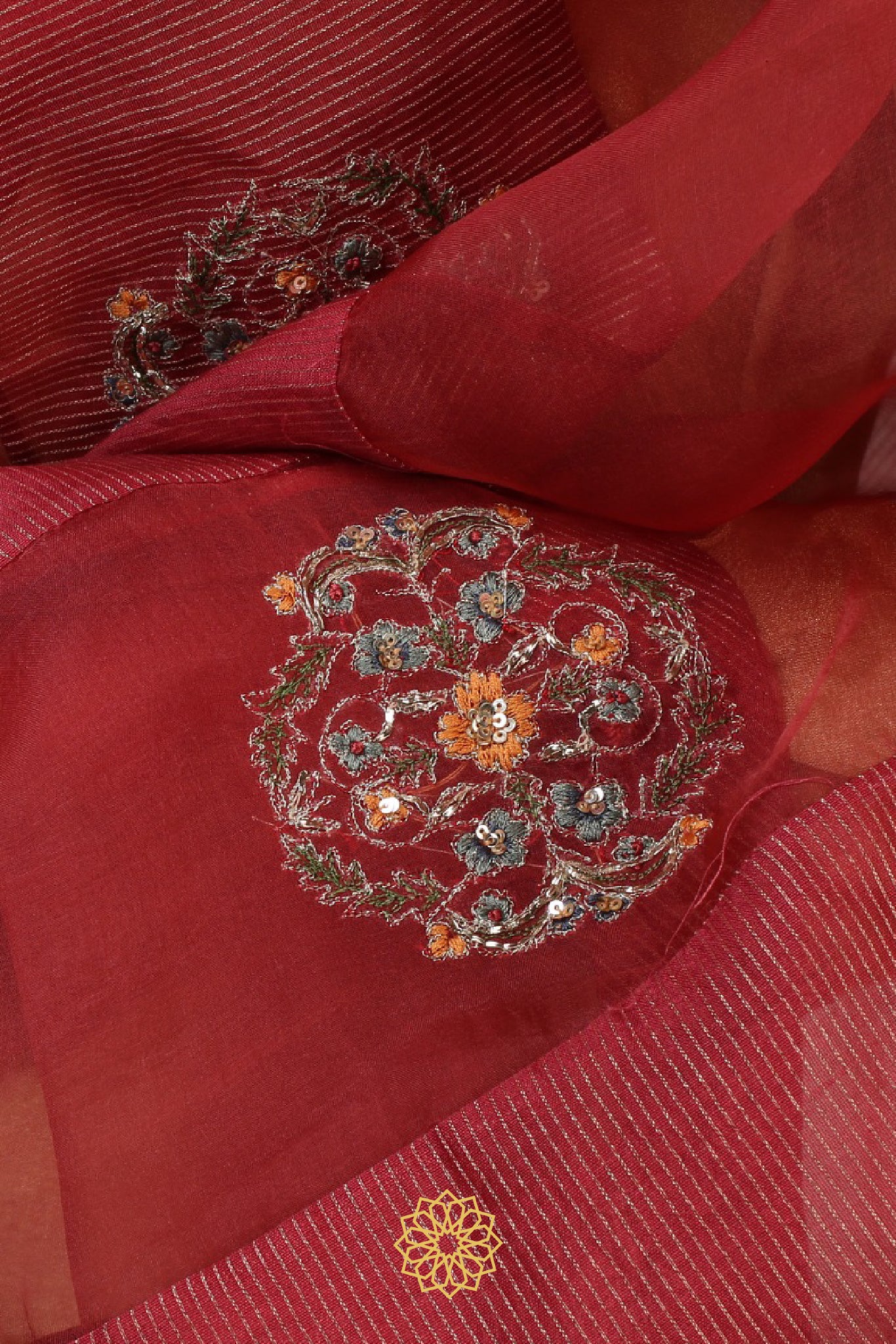 AKIRA BANARASI SHARARA