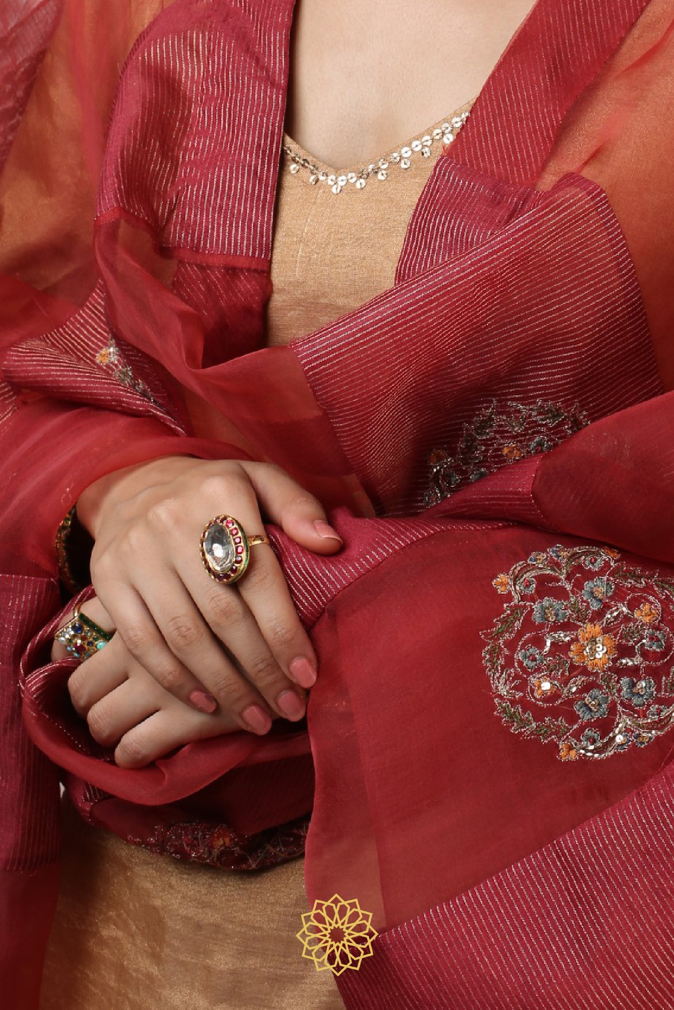 AKIRA BANARASI SHARARA
