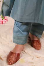 Load image into Gallery viewer, BLUE EMBROIDERED KURTA SET

