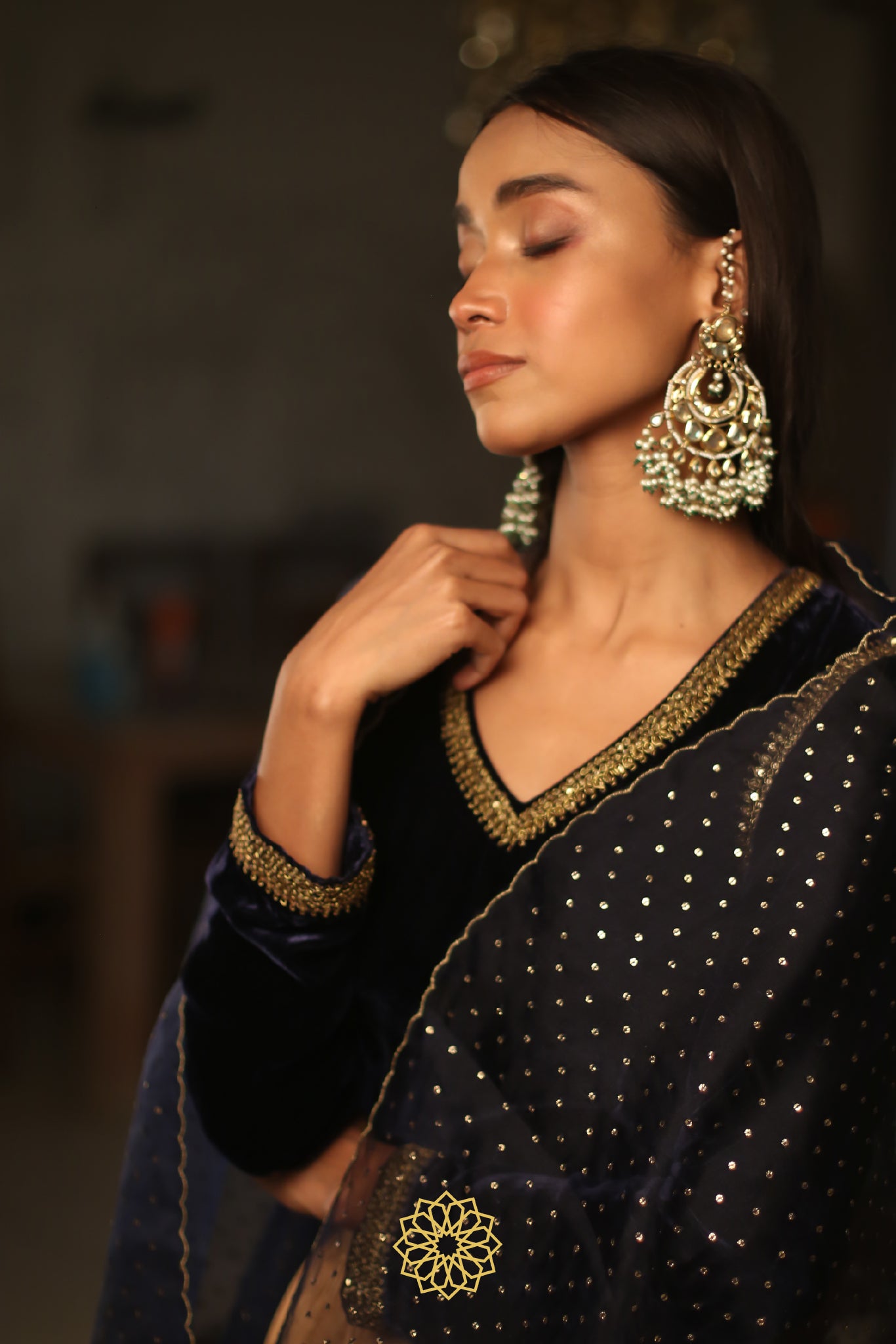 ERUM EMBROIDERED LEHENGA SET