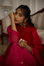 Load image into Gallery viewer, Naisha -  Hot pink mul chanderi kurta set with red kota silk dupatta
