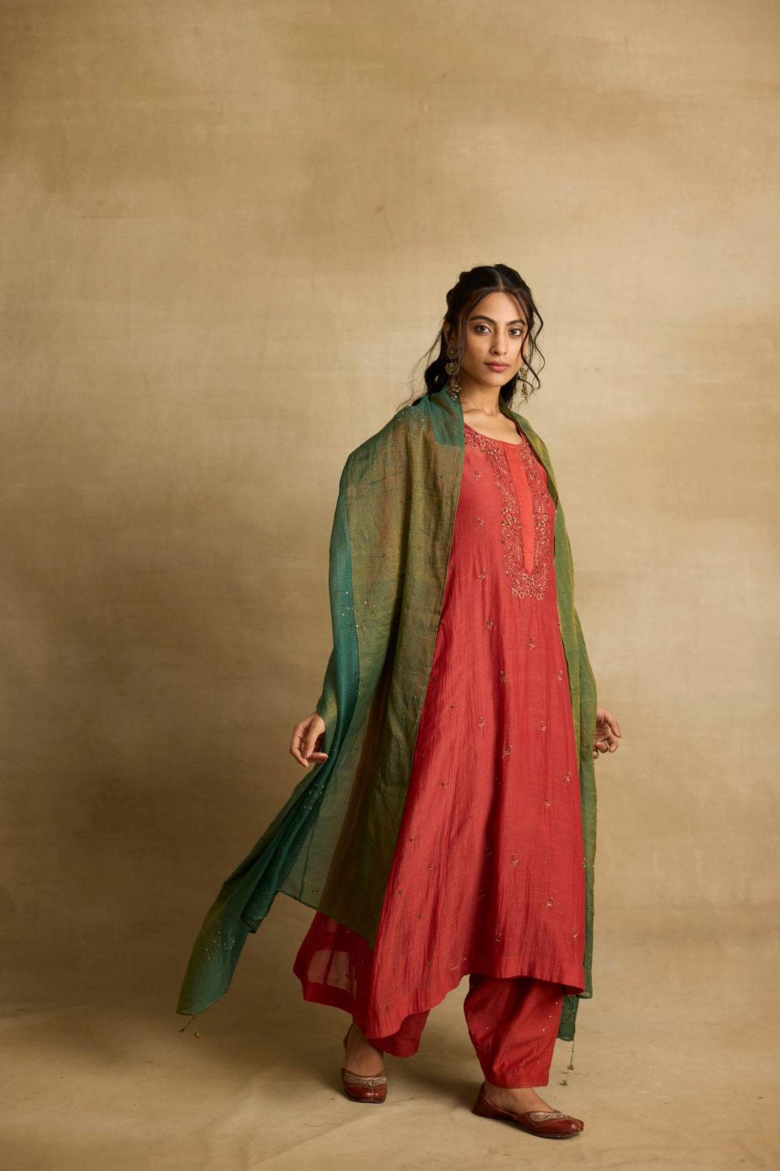 Naira - Brick rust mul chanderi kurta with salwar paired with a green kota silk dupatta