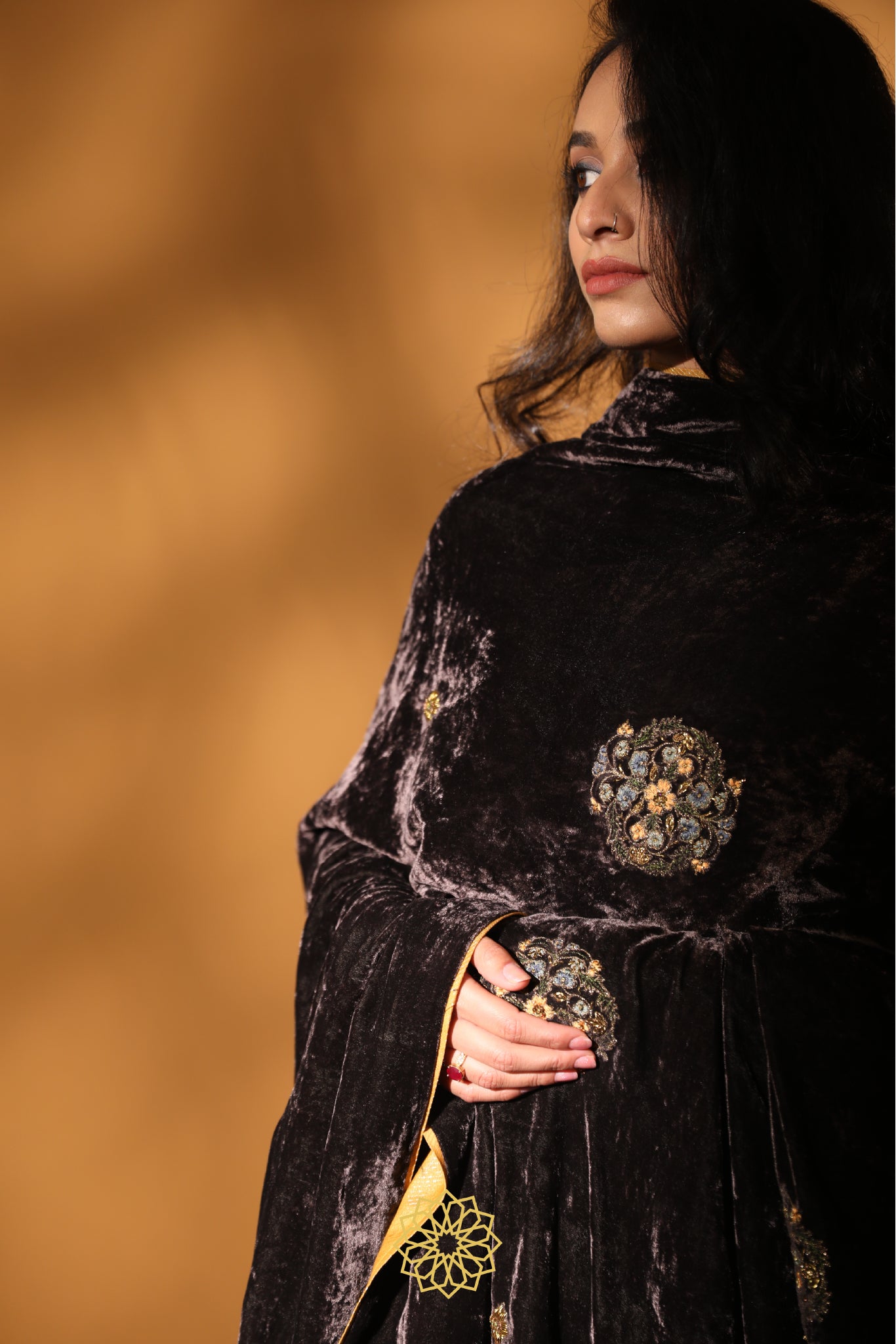 INAYA EMBROIDERED DUSHALA