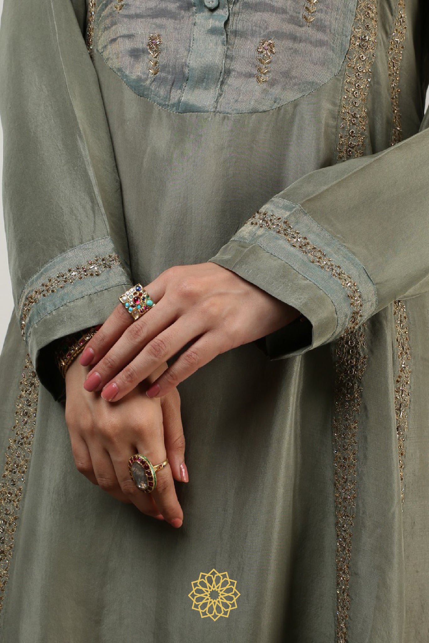 IRA EMBROIDERED KURTA SET