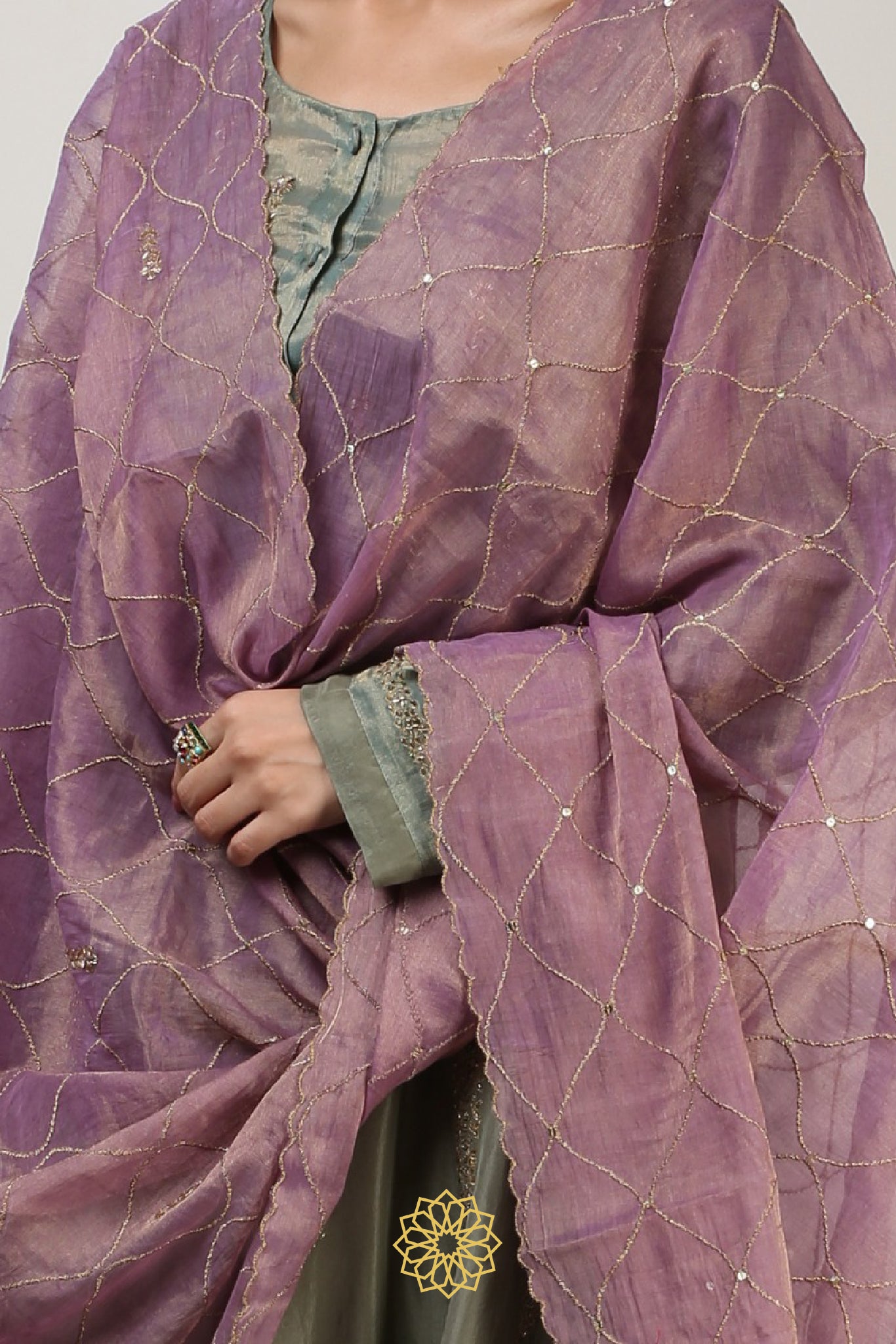 IRA EMBROIDERED KURTA SET