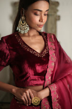 Load image into Gallery viewer, JANAN EMBROIDERED LEHENGA SET
