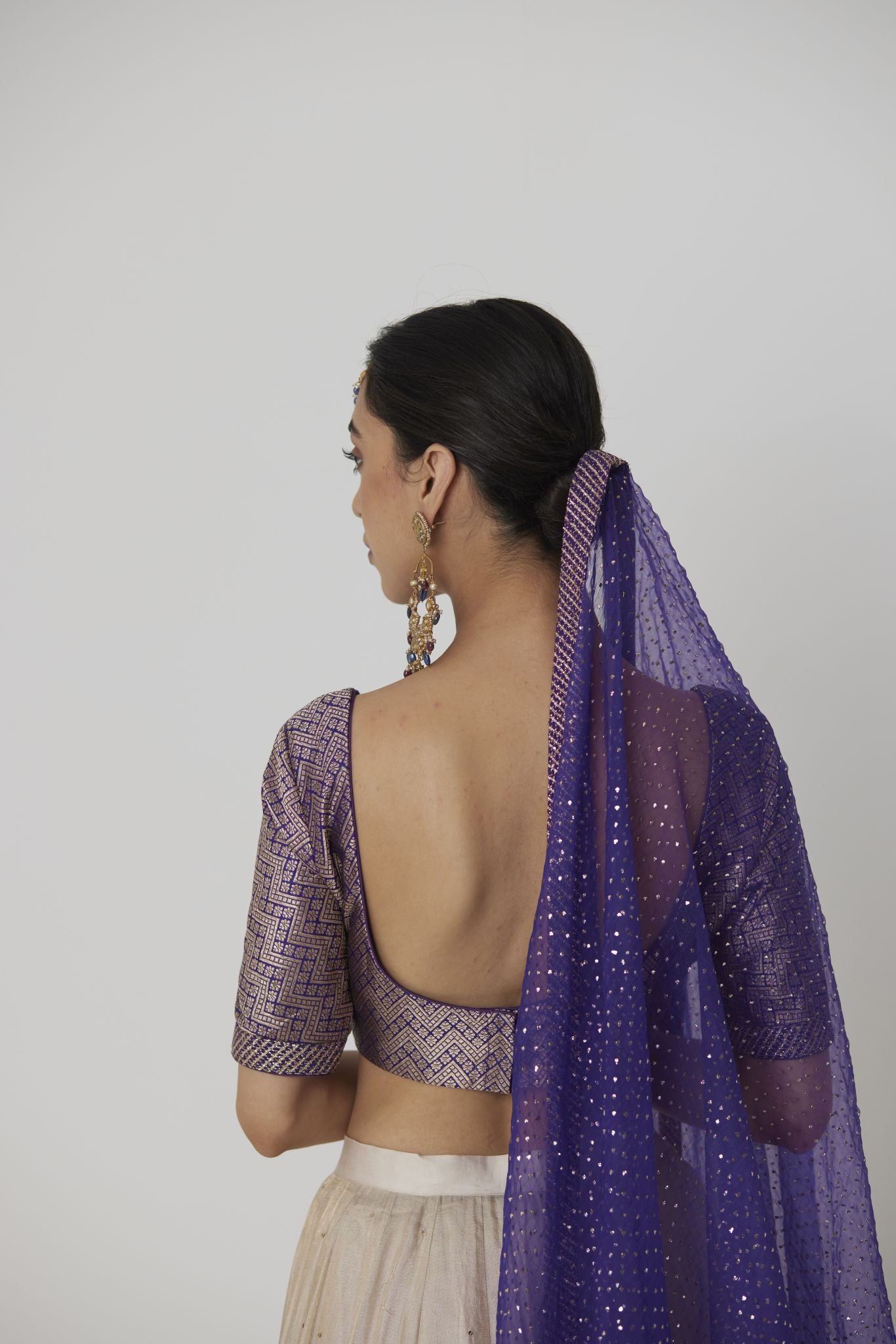 Banarasi Sarees Blouse Design Latest | Saree blouse designs latest, Bridal blouse  designs, Blouse designs silk