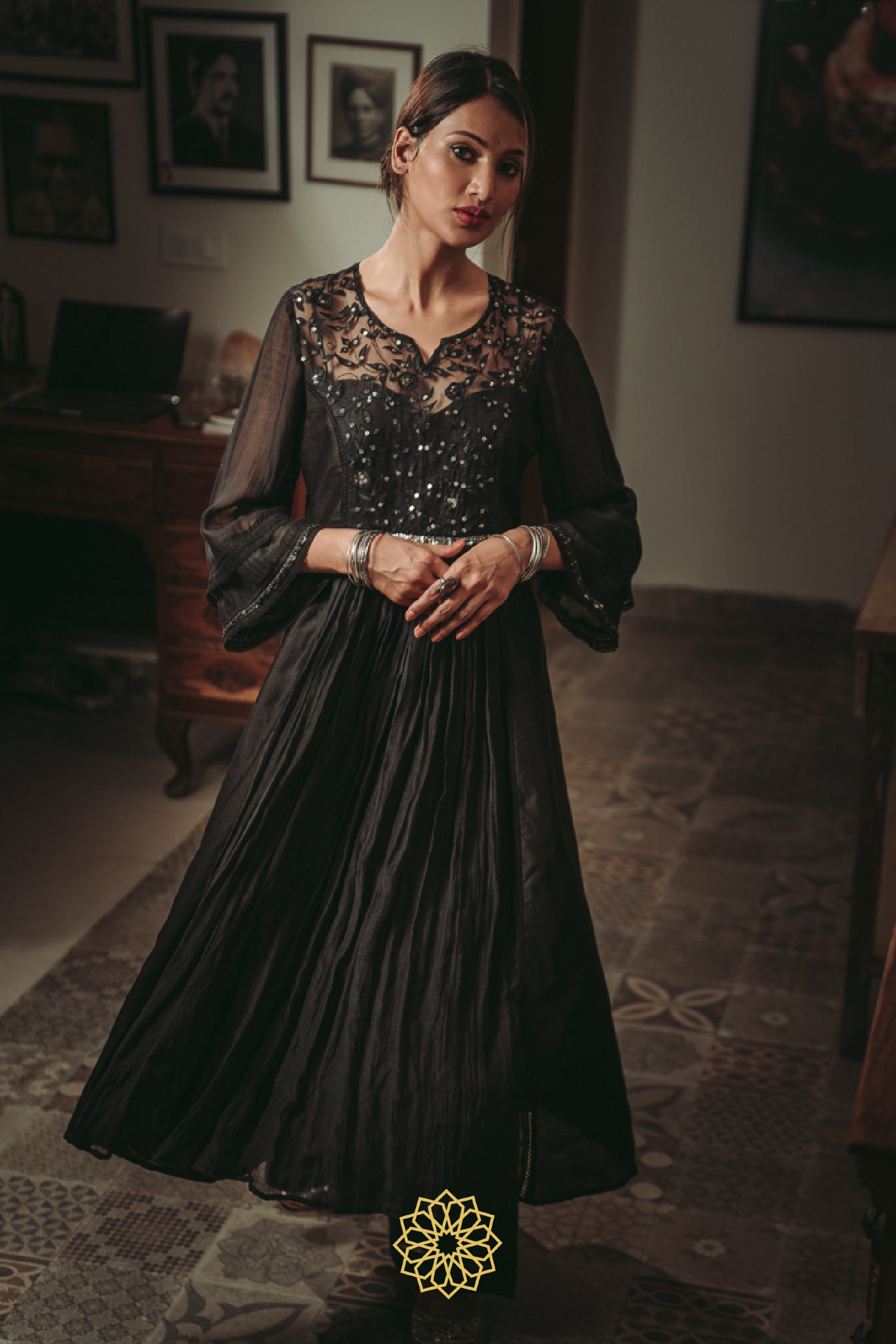 KOHL EMBROIDERED KURTA SET