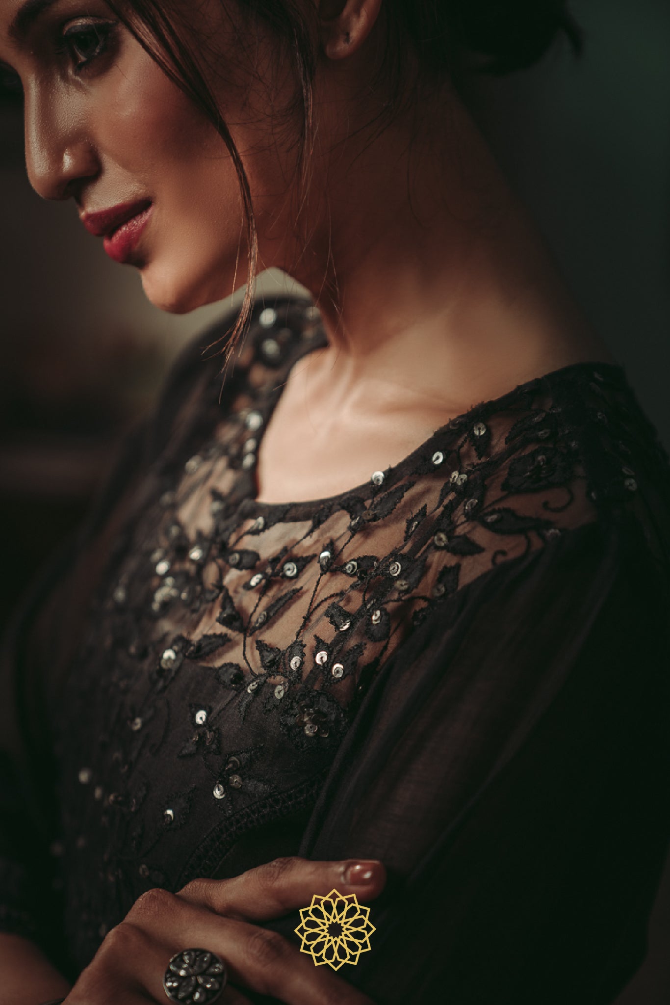 KOHL EMBROIDERED KURTA SET