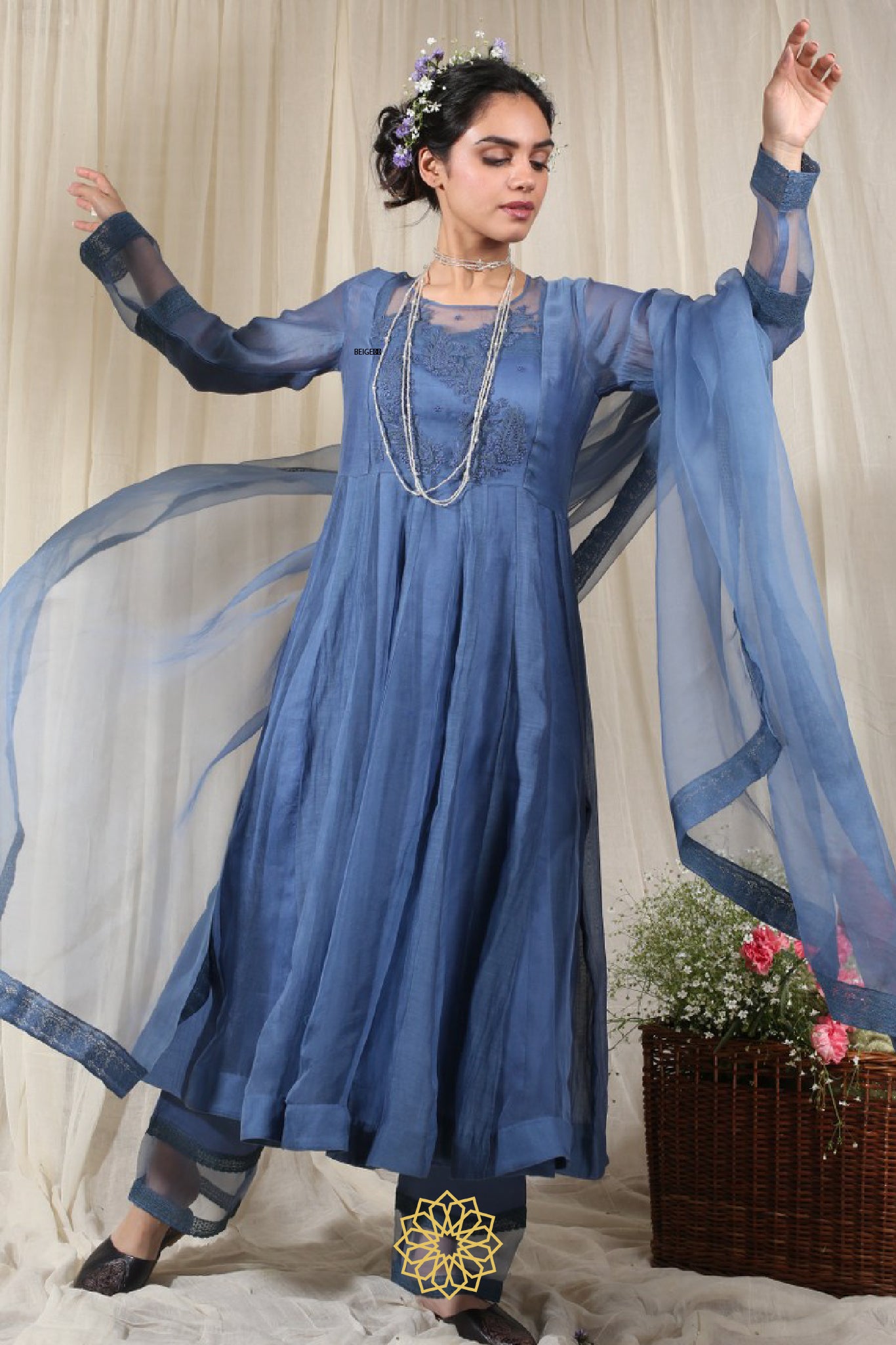 LAVENDER EMBROIDERED KURTA SET