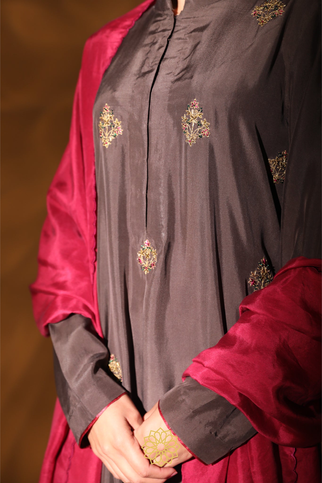MEERA EMBROIDERED BAND GALA