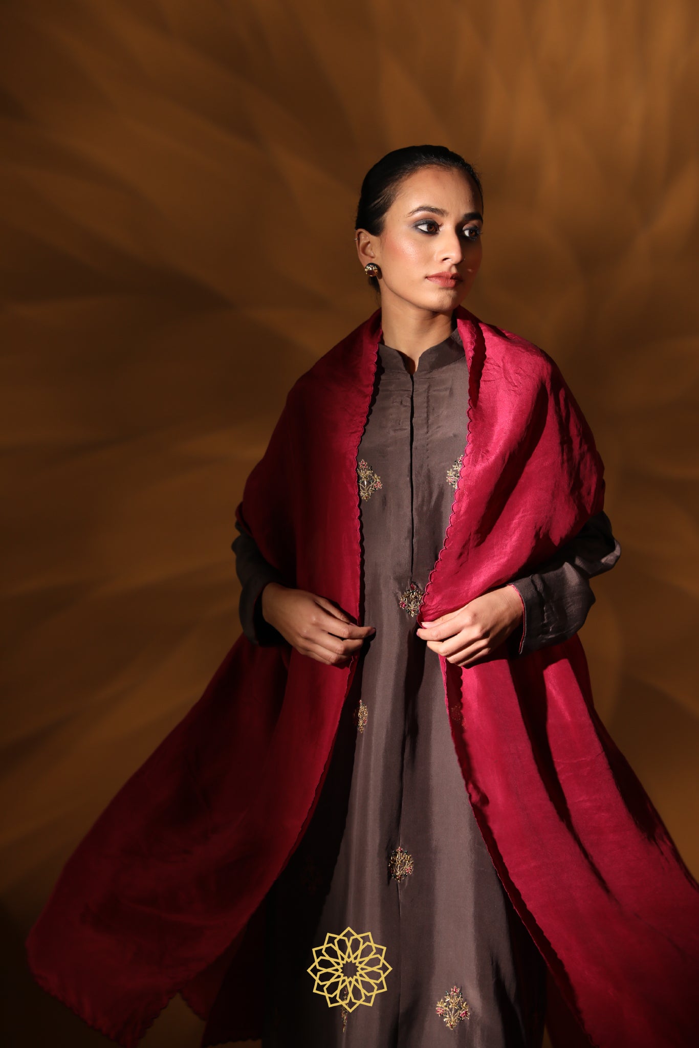 MEERA EMBROIDERED BAND GALA