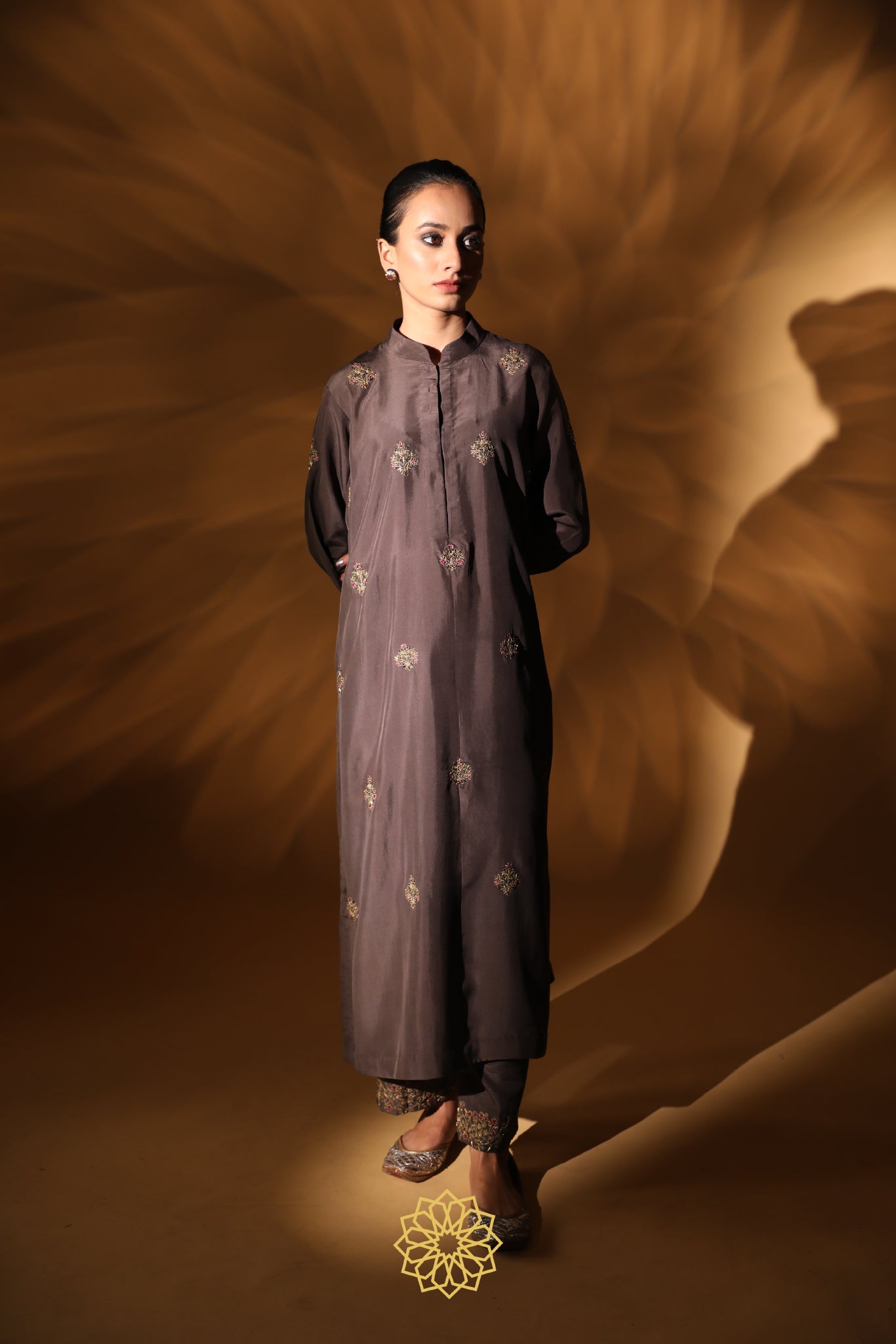MEERA EMBROIDERED BAND GALA
