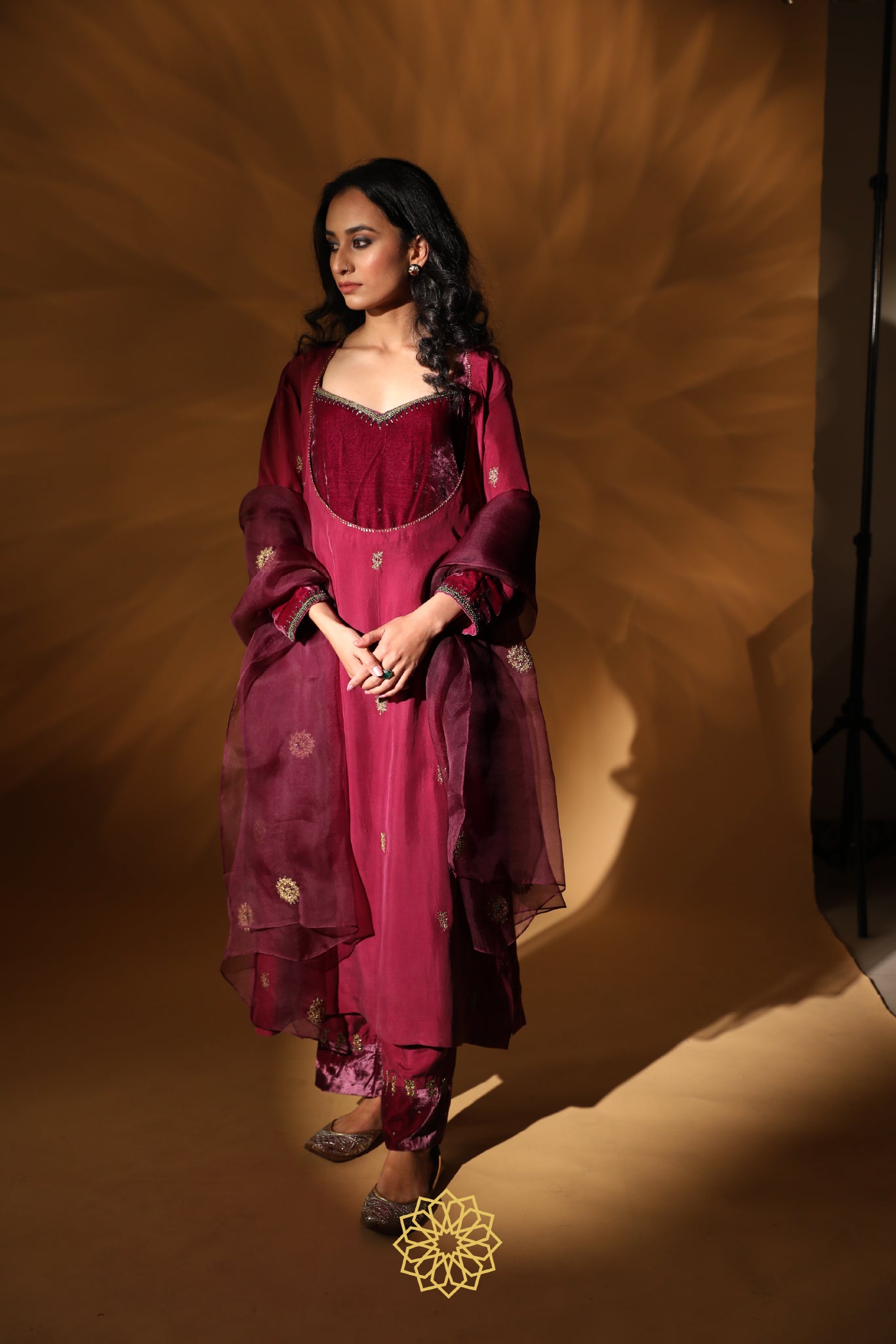 NAZREEN EMBROIDERED VELVET KURTA SET
