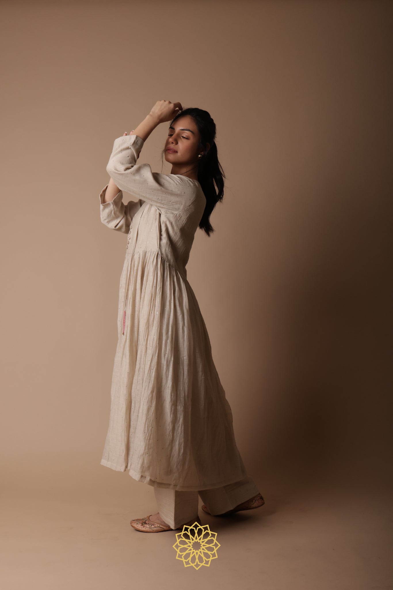 NITYA ALMOND