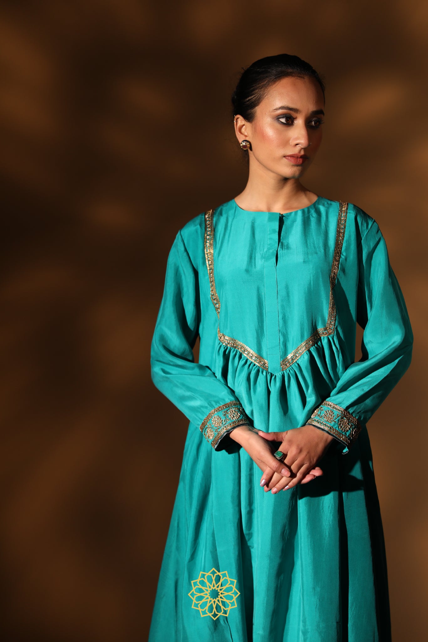 PREYA EMBROIDERED SILK KURTA SET