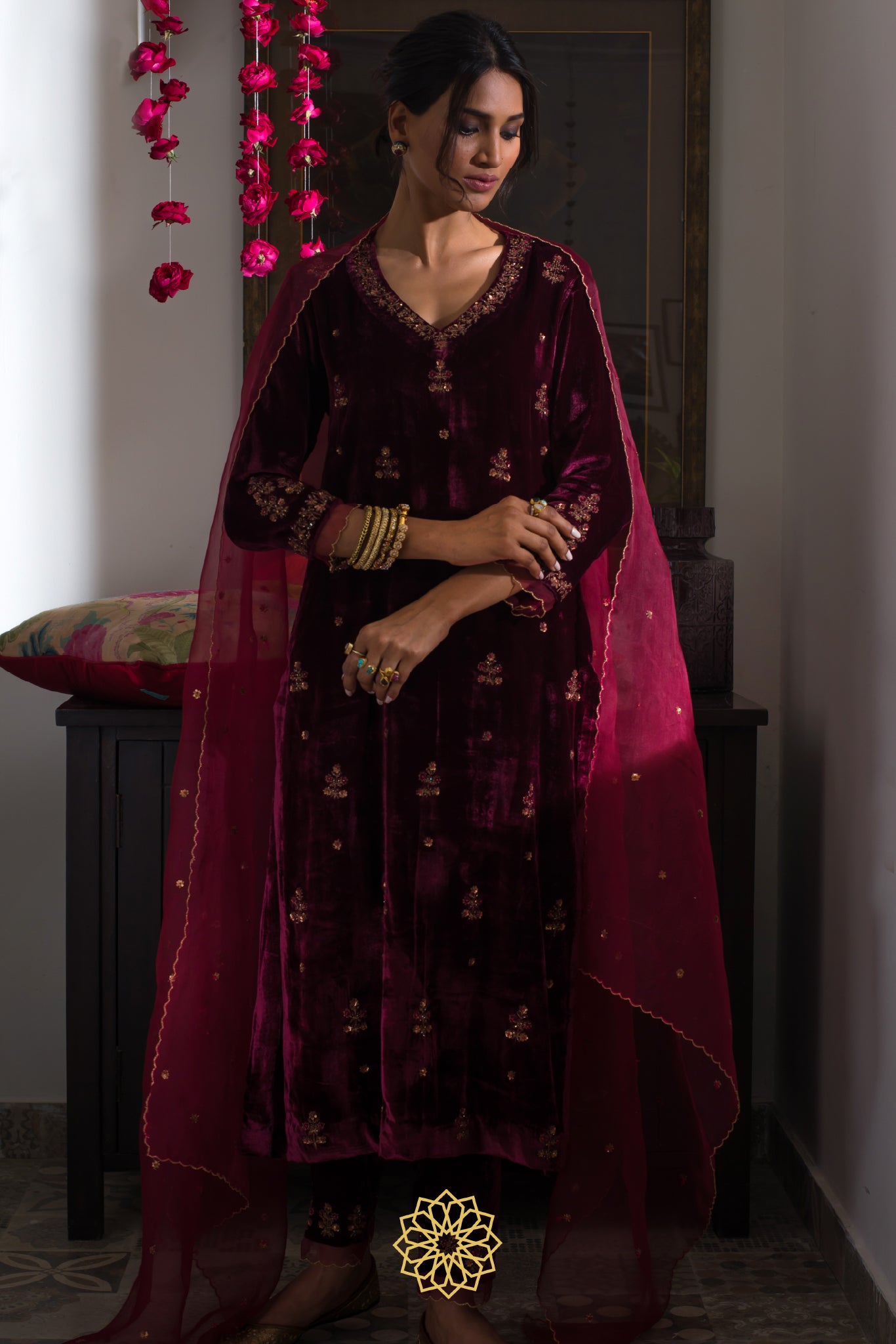 RUBY VELVET KURTA SET