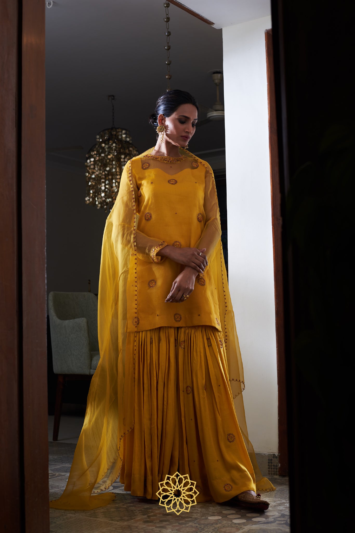 SUN SHARARA