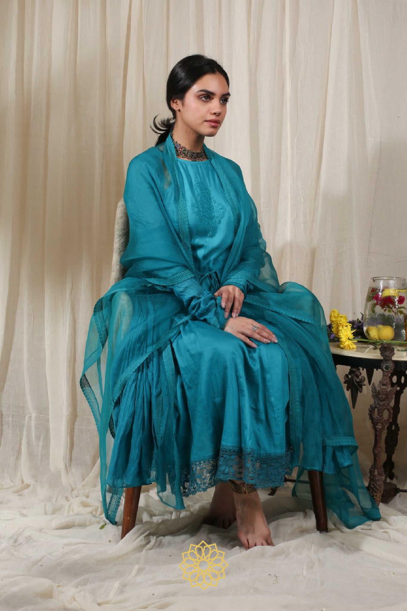 TURQUOISE EMBROIDERED KURTA SET