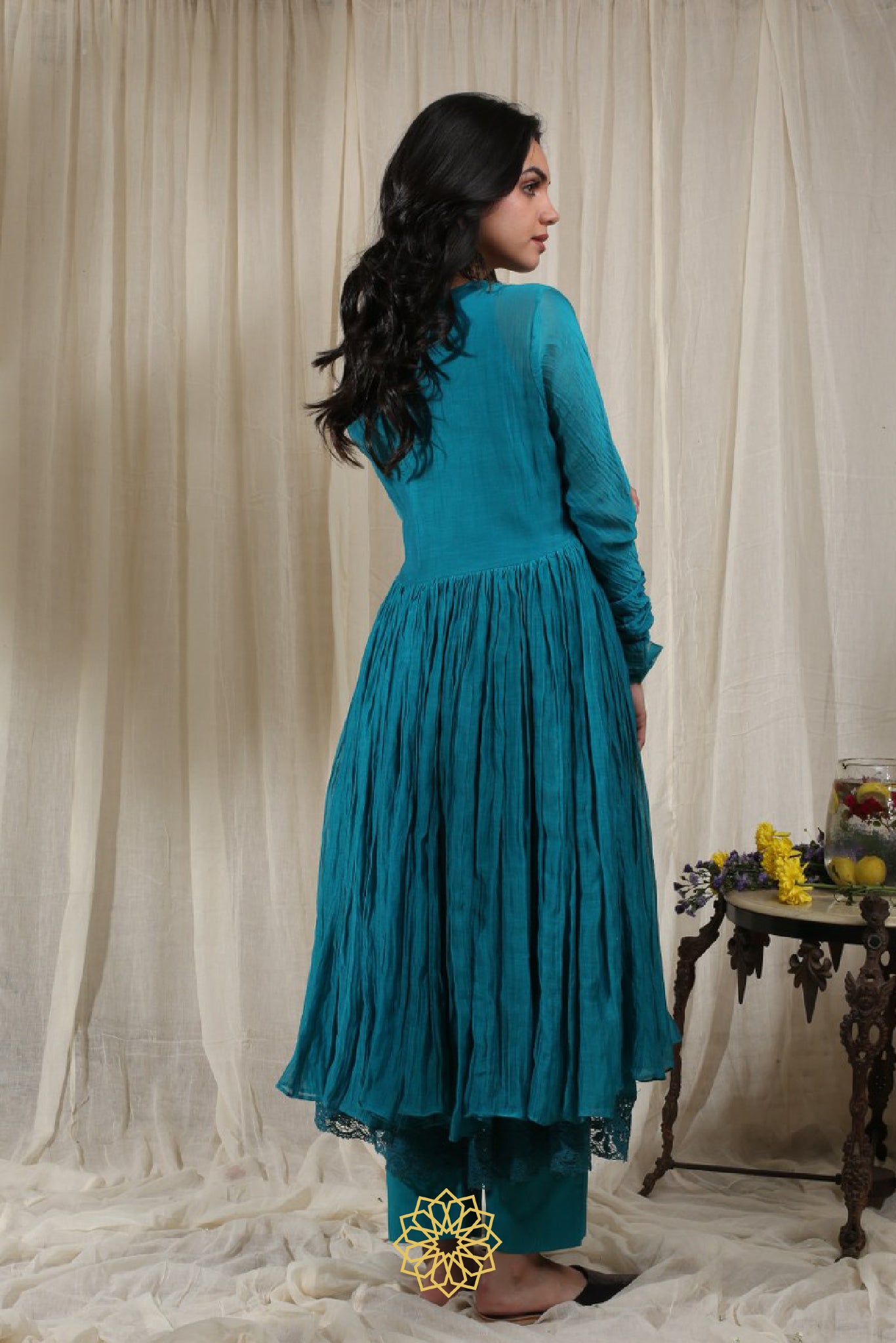 TURQUOISE EMBROIDERED KURTA SET