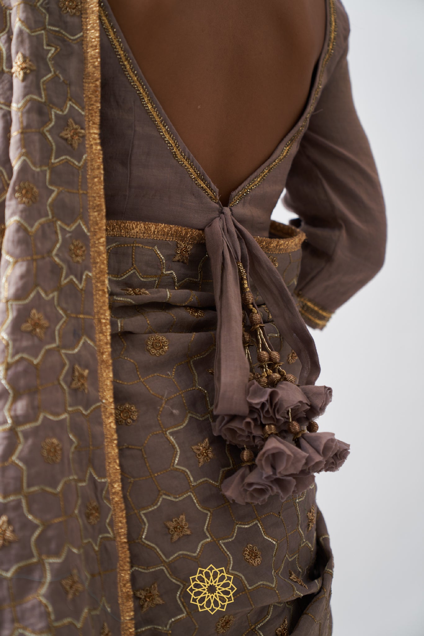 VERA HANDWOVEN TISSUE CHANDERI SAREE