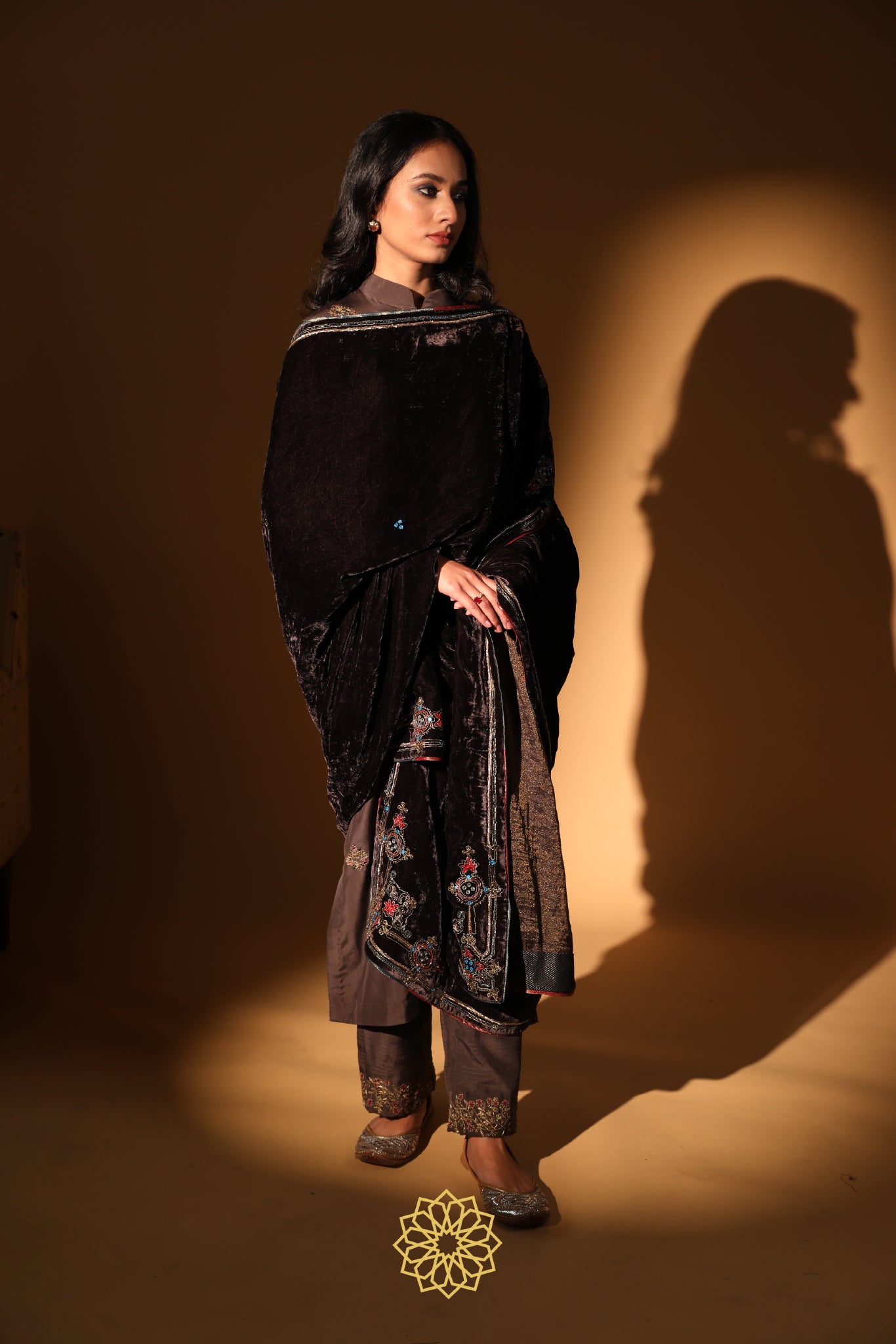ZEBA EMBROIDERED VELVET DUSHALA