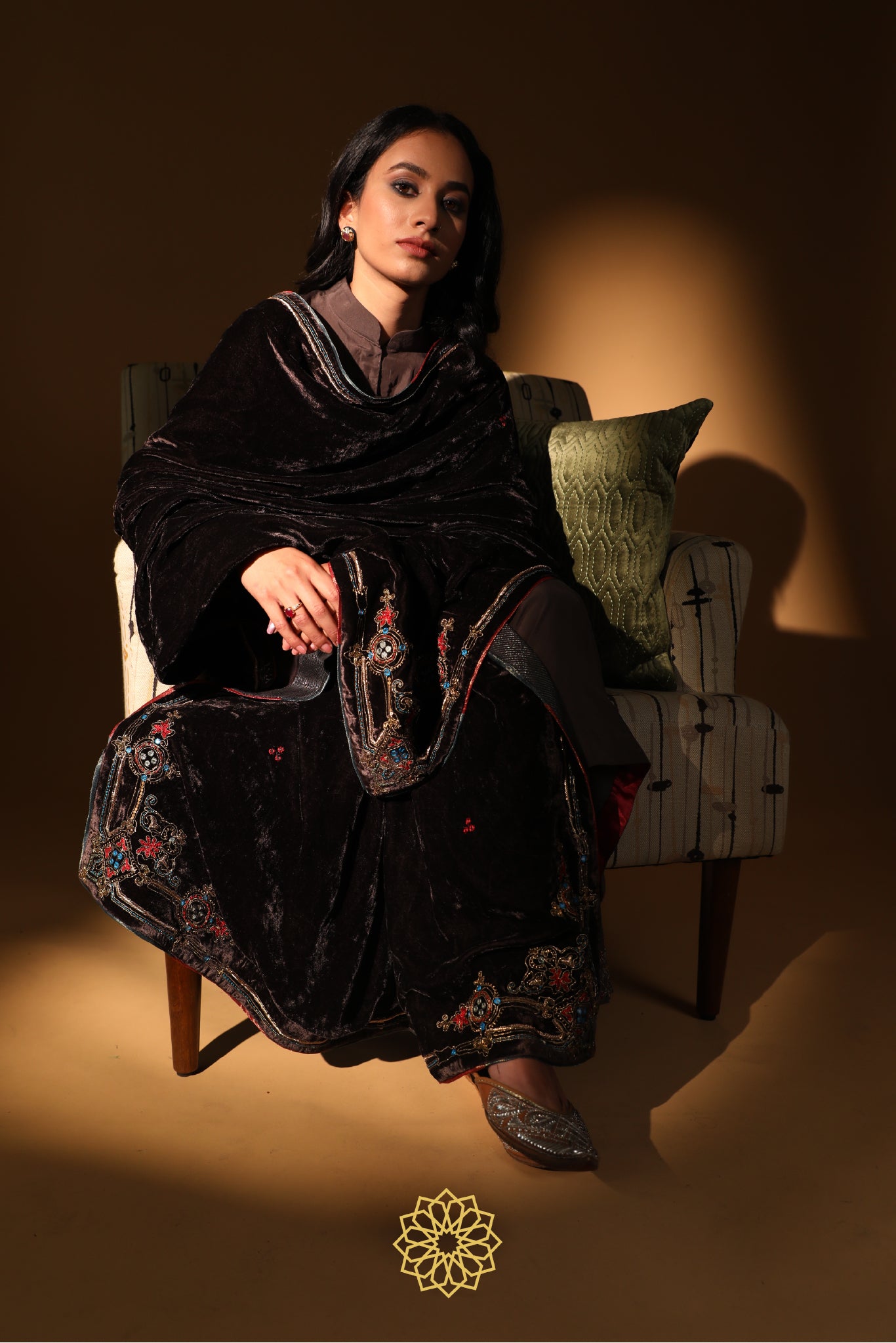 ZEBA EMBROIDERED VELVET DUSHALA