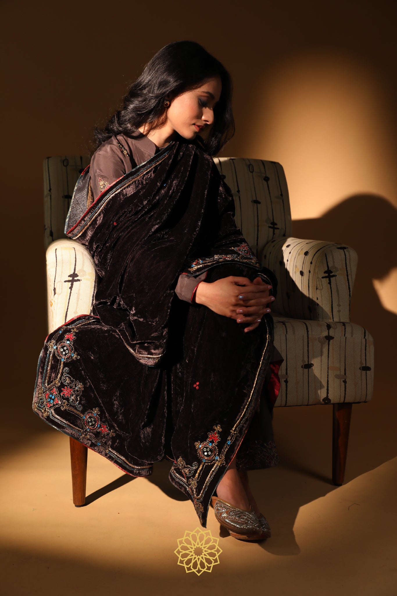 ZEBA EMBROIDERED VELVET DUSHALA