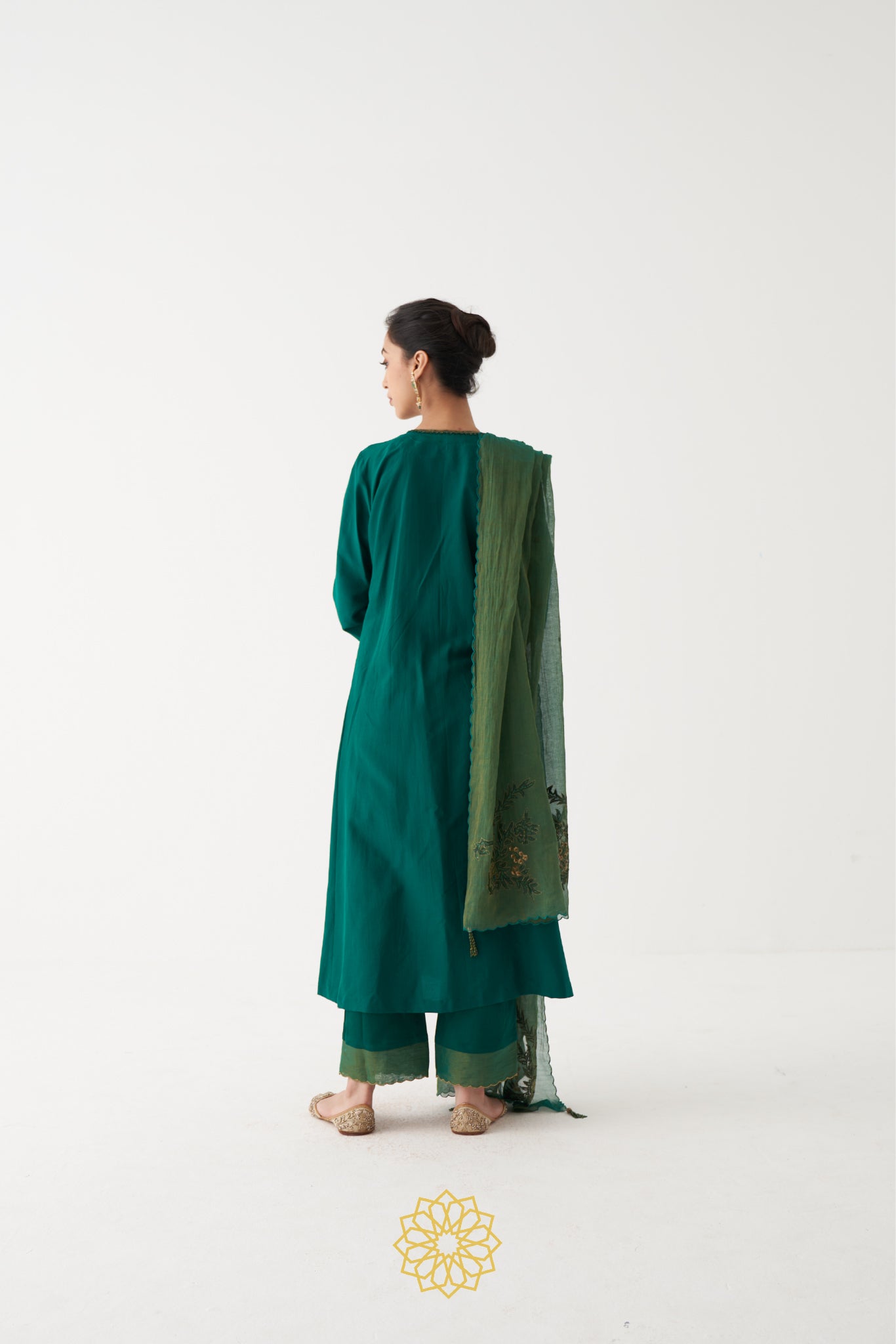 ZOYA - BOTTLE GREEN HABUTAI SILK KURTA