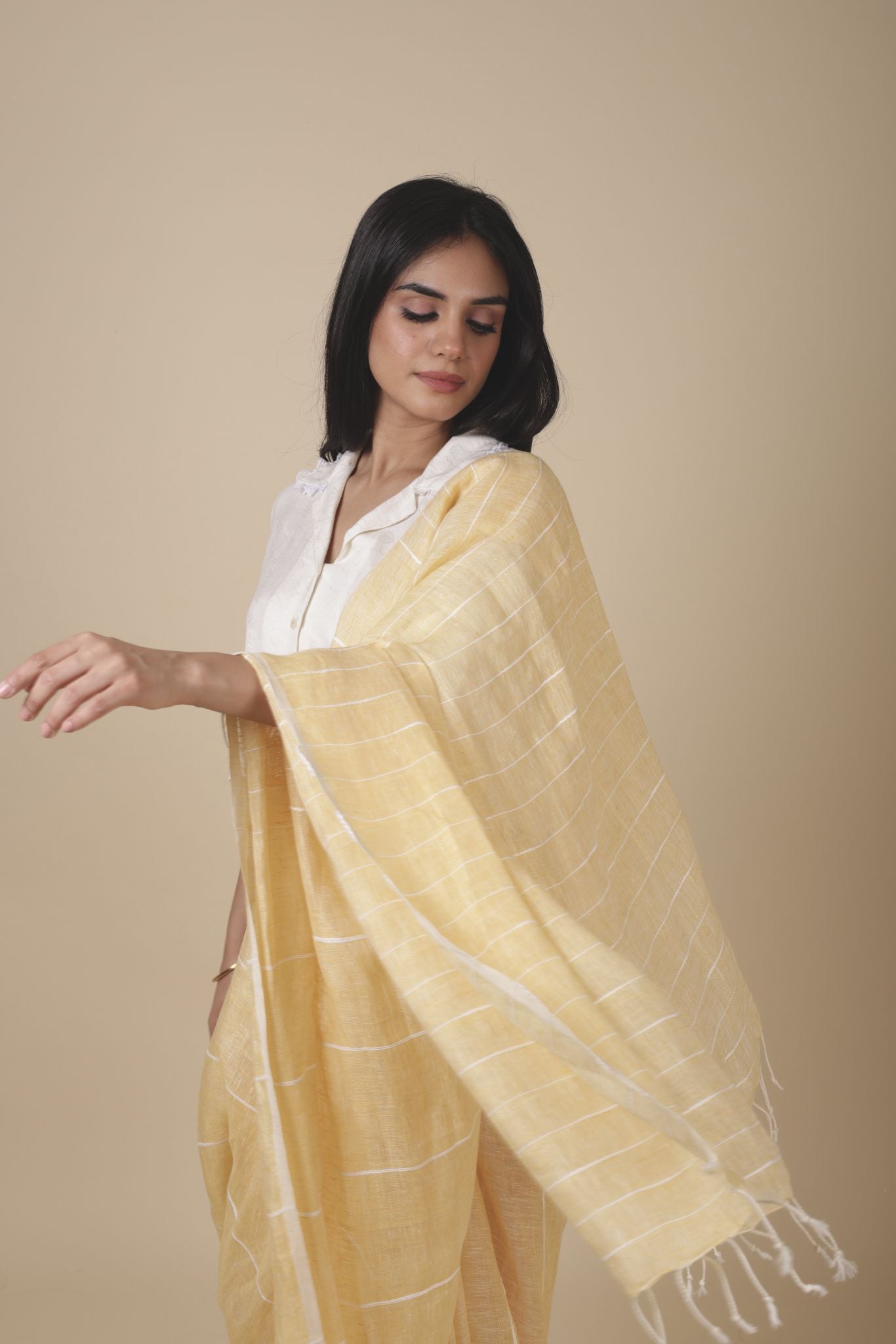 PIA HANDWOVEN LINEN SAREE