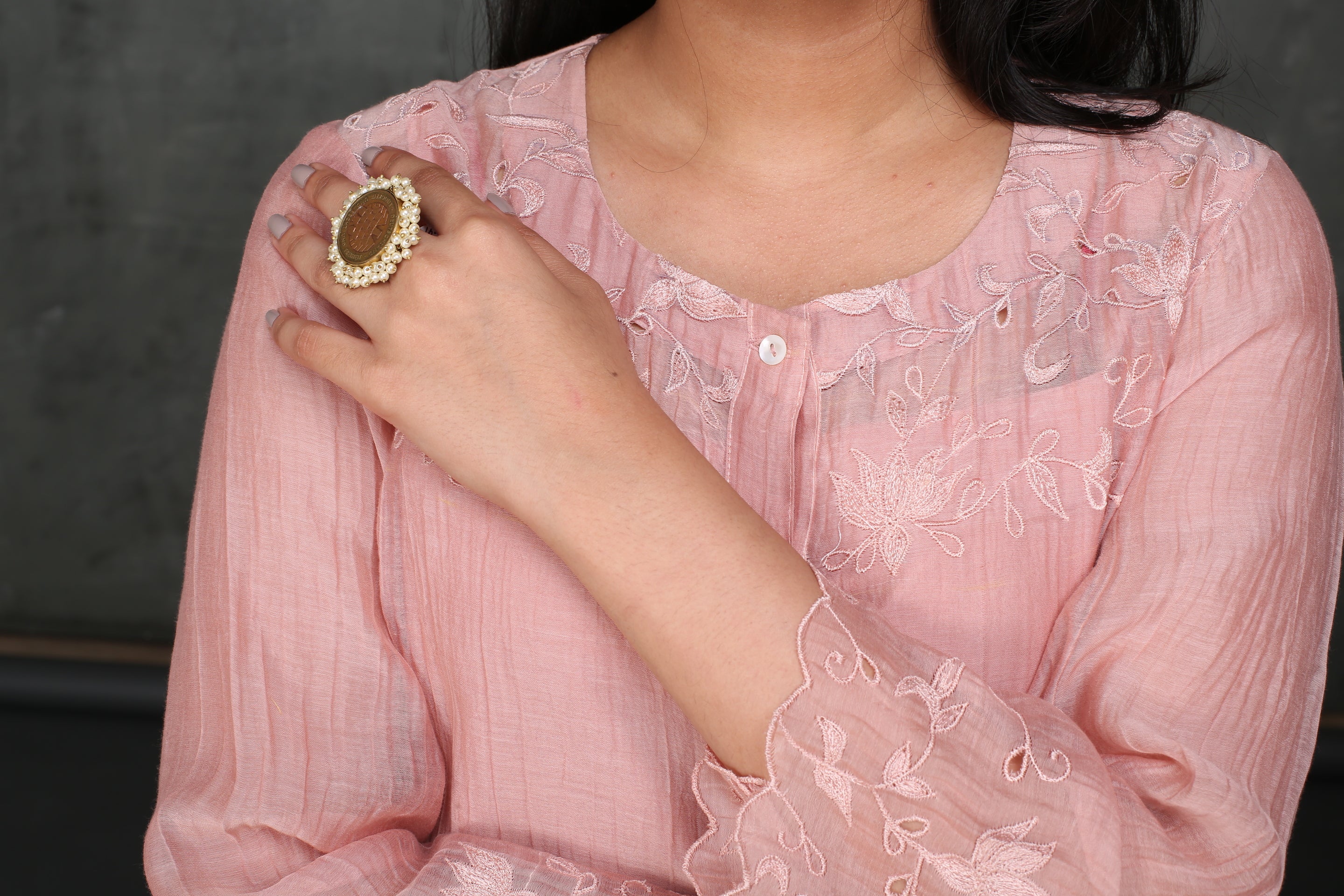 SALMON PINK EMBROIDERED KURTA SET