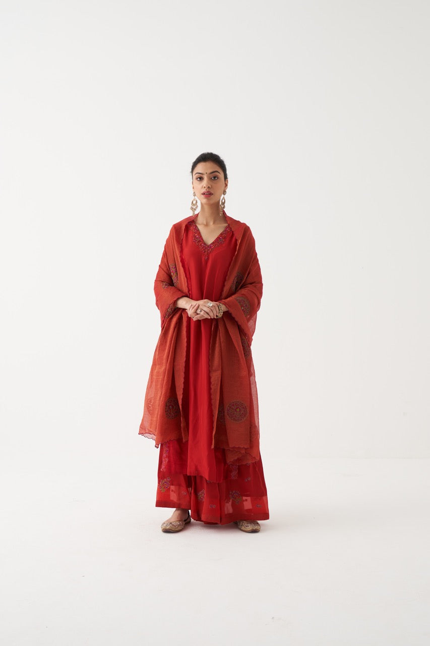 SHIRIN - RED HABUTAI SILK KURTA WITH TISSUE CHANDERI DUPATTA