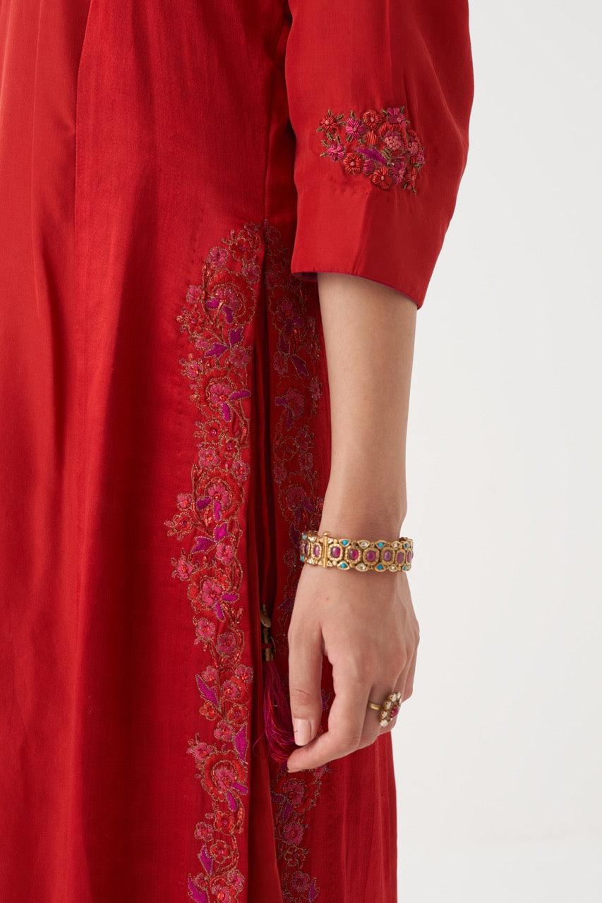 SHIRIN - RED HABUTAI SILK KURTA WITH TISSUE CHANDERI DUPATTA