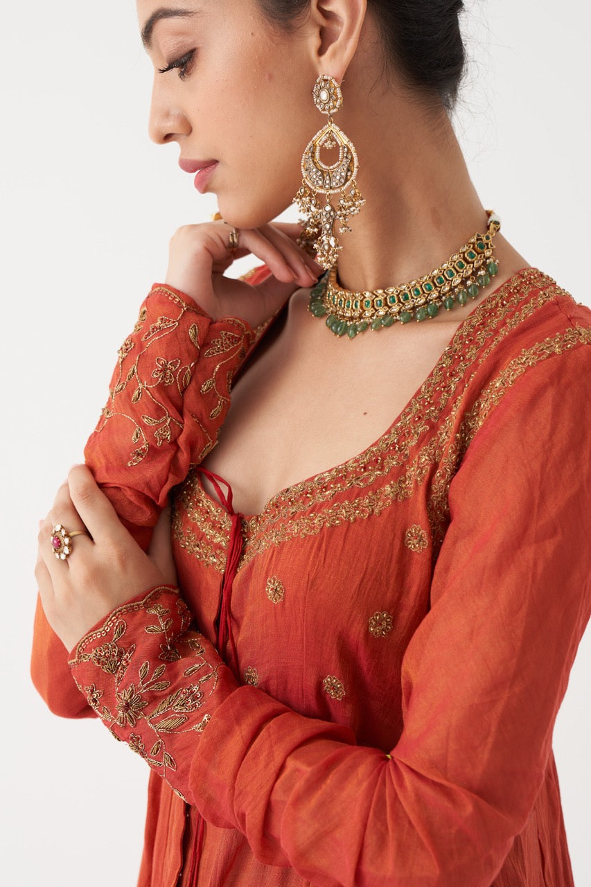 SAHIRA  - SCARLET RED HANDWOVEN TISSUE CHANDERI ANARKALI WITH GREEN TISSUE CHANDERI DUPATTA